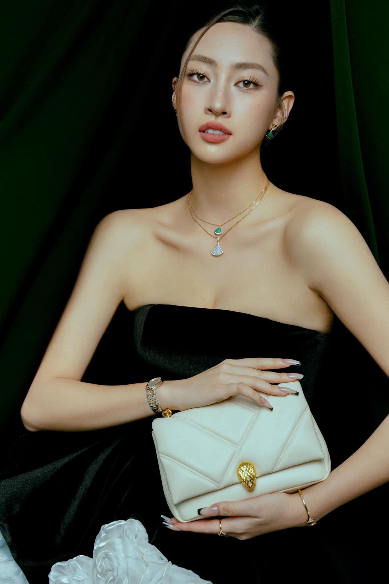 Lương thùy linh 2