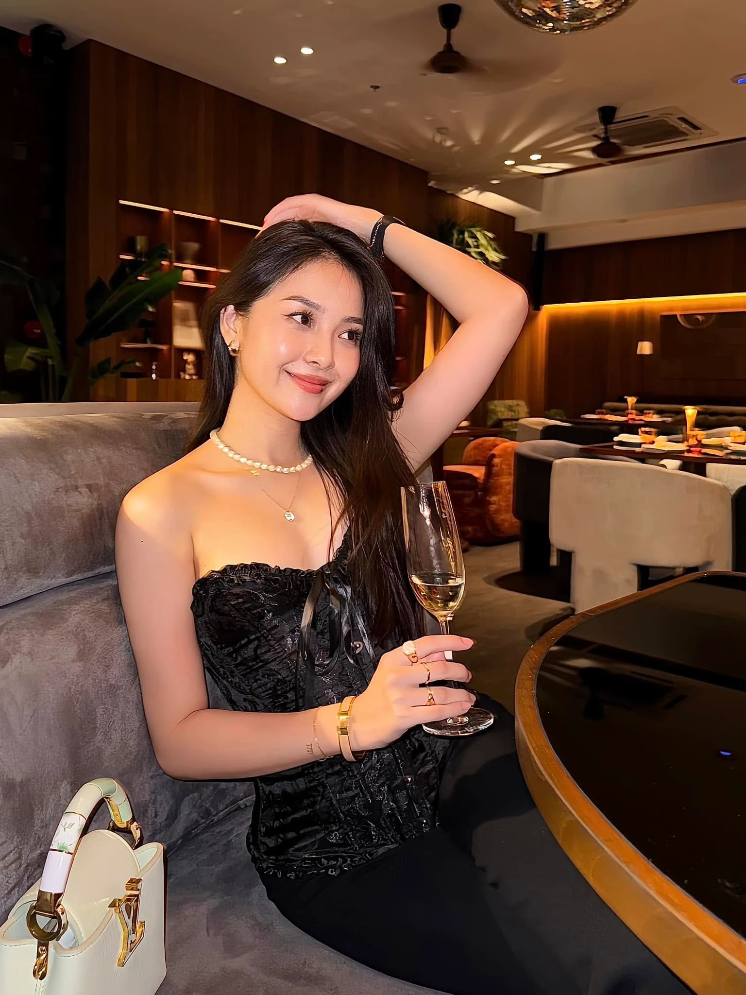 Lê tam triều dâng 1
