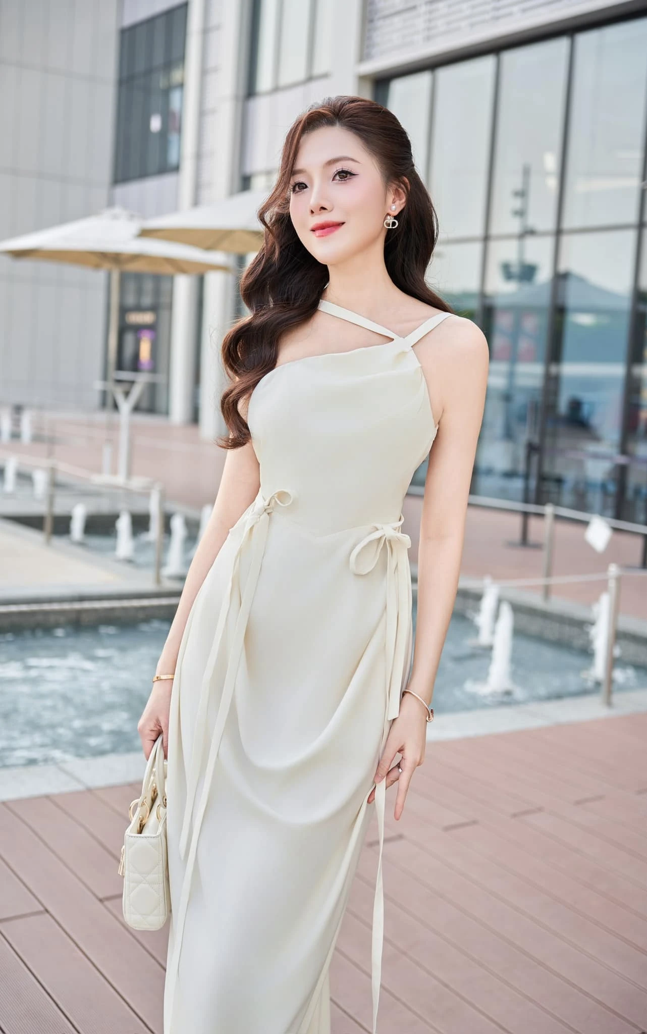 Thu Lương Ngày Càng Xinh Đẹp Rạng Ngời Khiến Fan Không Thể Rời Mắt 2
